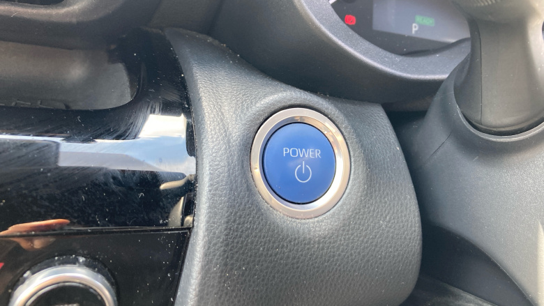 Toyota Yaris Cross 1.5 Hybrid Design 5dr CVT Hybrid Estate